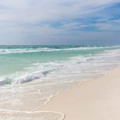 Sand Dollar -10B 1BR on the Beach -Free Bch Serv