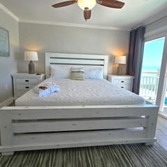 Sand Dollar  11B 2BR on the Beach- Free Bch Serv