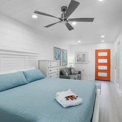 Sand Dollar 12A - 1BR Private Beach, Free Bch Svc