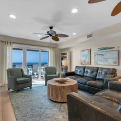 Sand Dollar-8 4BR on Beach Free Bch Serv Mar-Oct