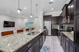 948 Scenic Unit B - 4BR - Image 5