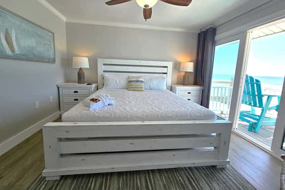 Sand Dollar 11B 2BR on the Beach- Free Bch Serv - Image 1