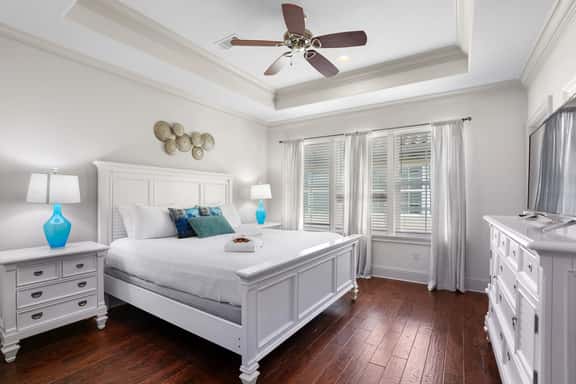 948 Scenic Unit B - 4BR - Image 1