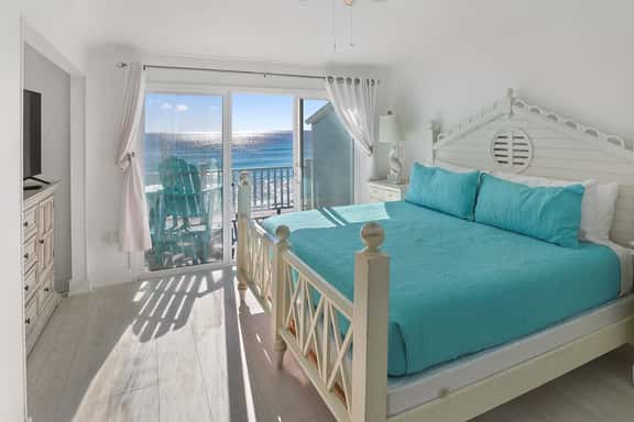 Sand Dollar 12B 2BR Beach Serv Incl - Image 1