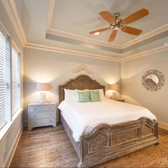 932 Scenic Unit A - 4BR - Image 1