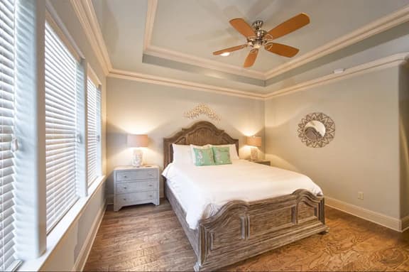 932 Scenic Unit A - 4BR - Image 1