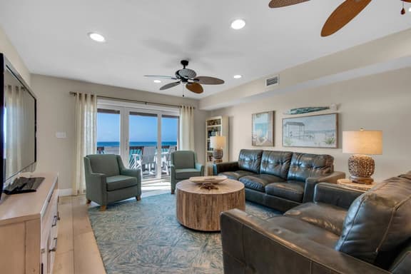 Sand Dollar-8 4BR on Beach Free Bch Serv Mar-Oct - Image 1