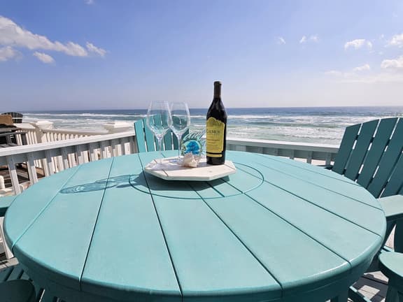 Sand Dollar 7 - 3BR on the Beach- Free Bch Serv - Image 1