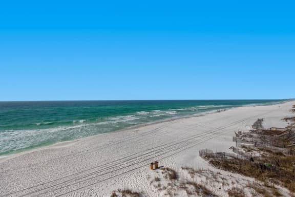 Sand Dollar-1 5BR on Beach Free Bch Serv Mar-Oct - Image 1